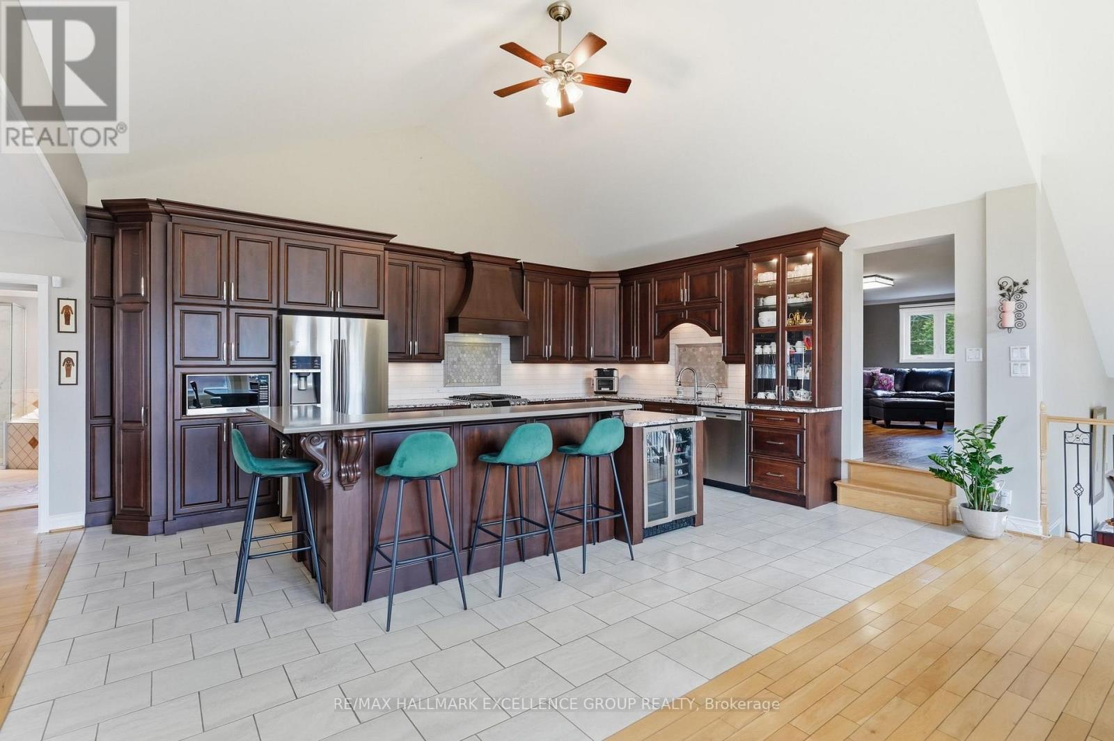 2985 LEO LANE - 9