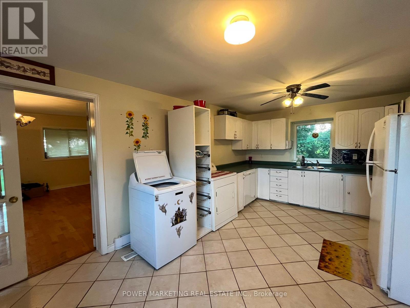 2051 BLACKCREEK ROAD - 10