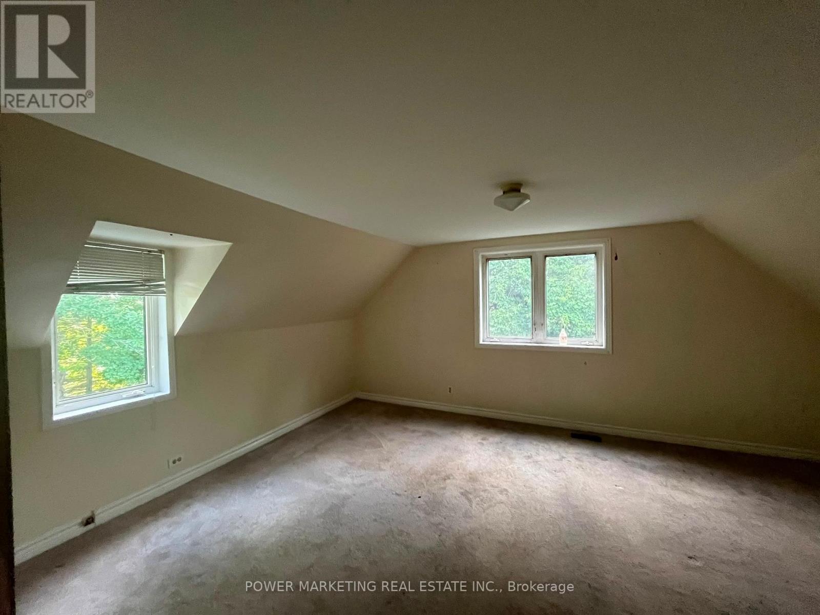 2051 BLACKCREEK ROAD - 15