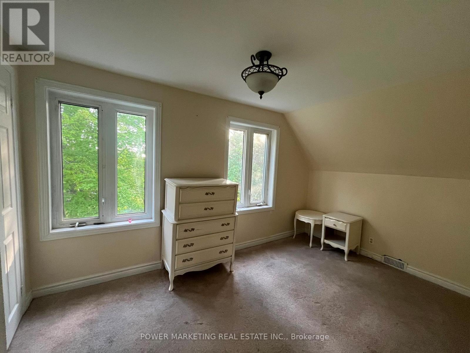 2051 BLACKCREEK ROAD - 19