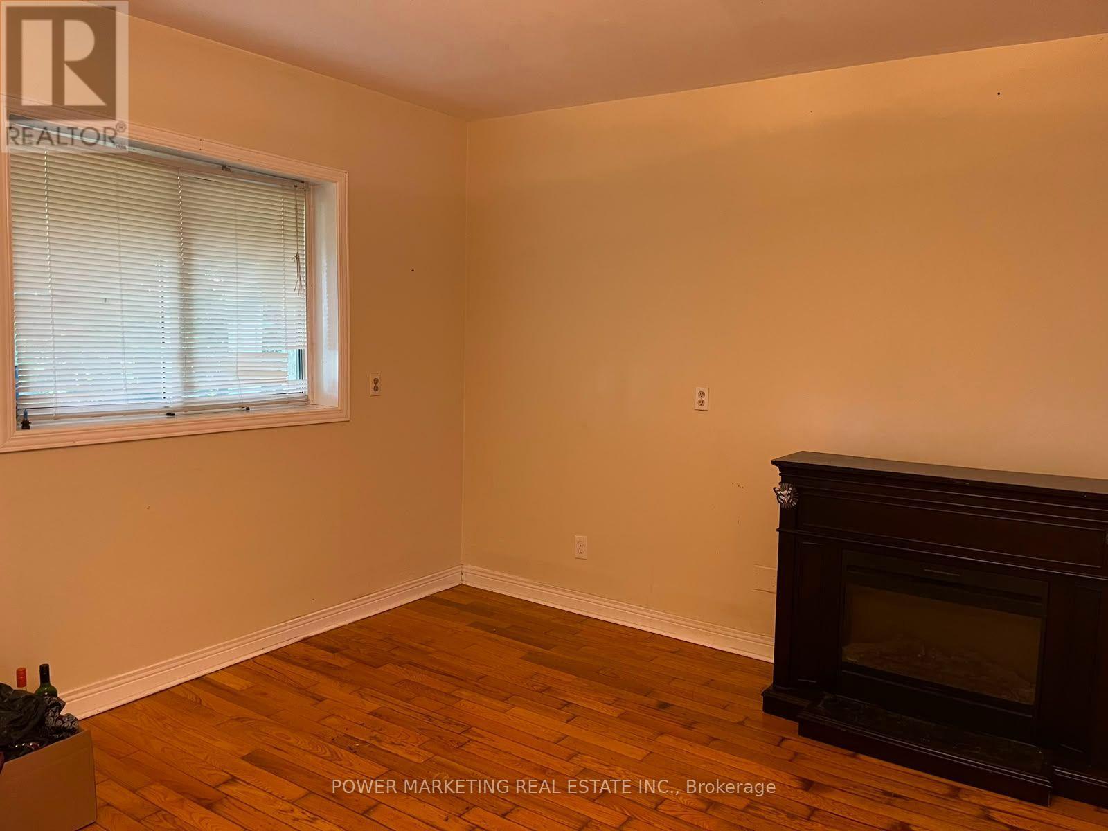 2051 BLACKCREEK ROAD - 6