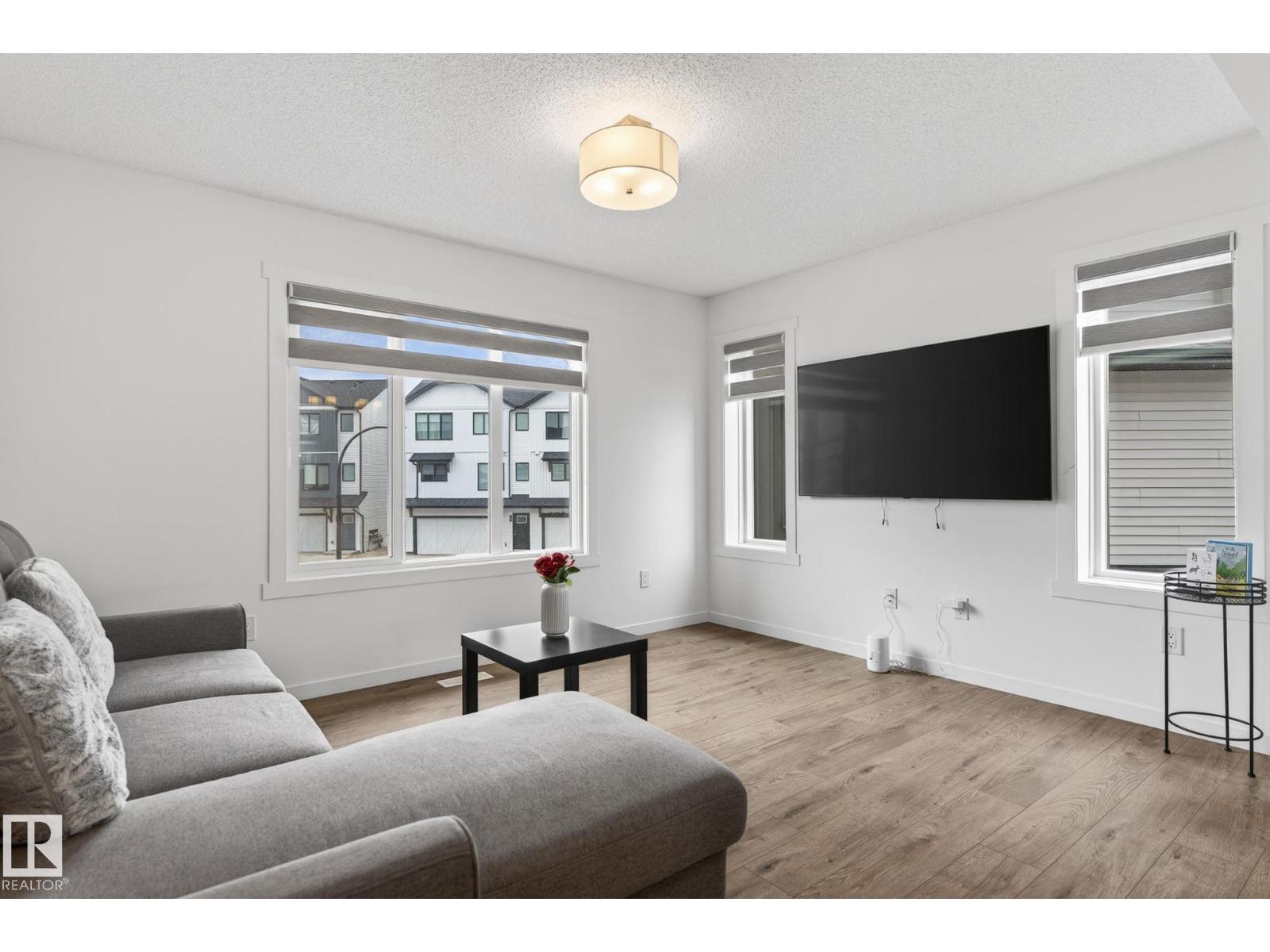 #44 1025 SECORD PM NW - 4