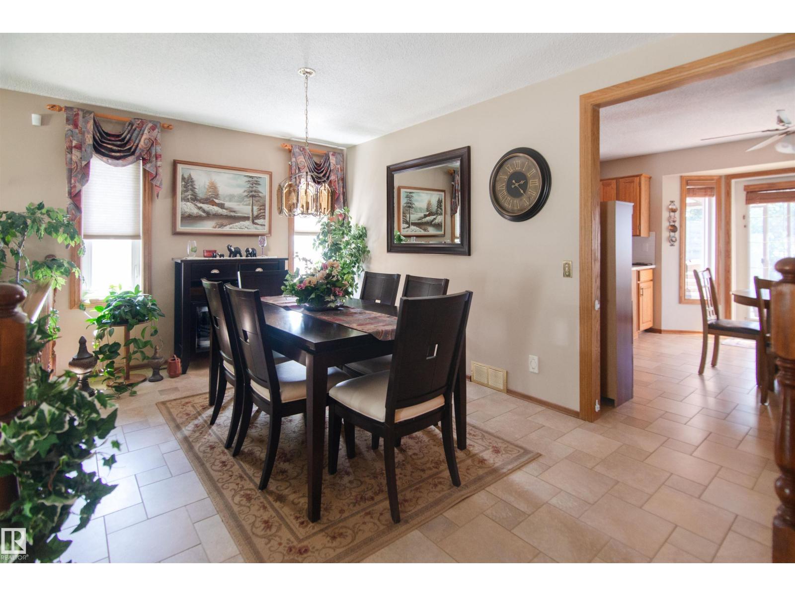 4308 41 ST - 18