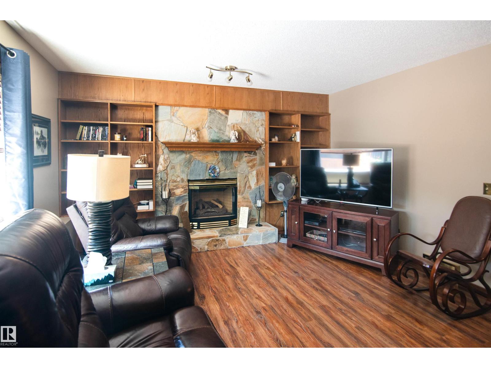 4308 41 ST - 31