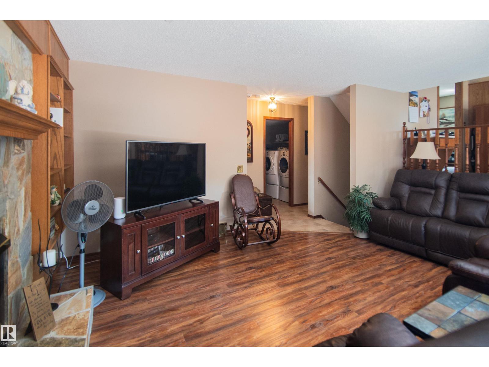 4308 41 ST - 32