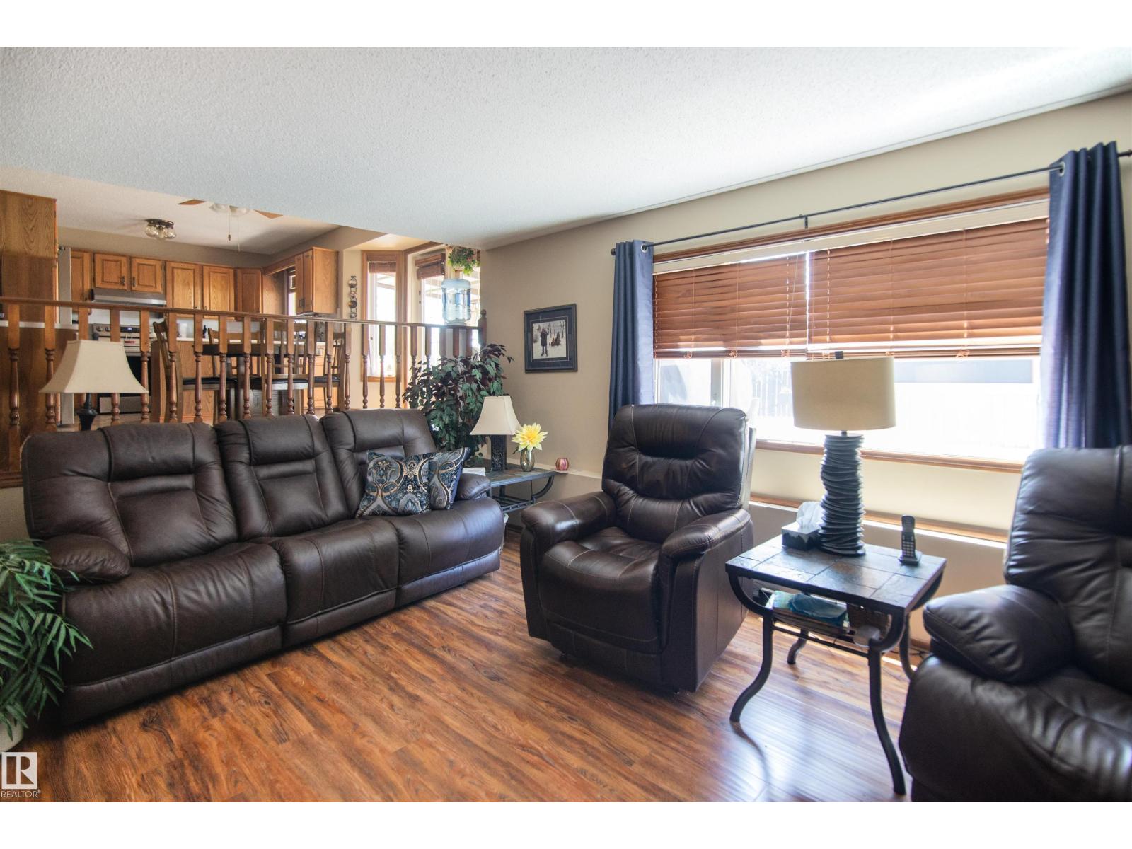 4308 41 ST - 33
