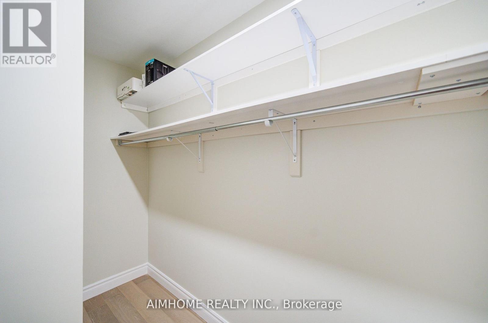 36 GRAND RIVER AVENUE - Image 22