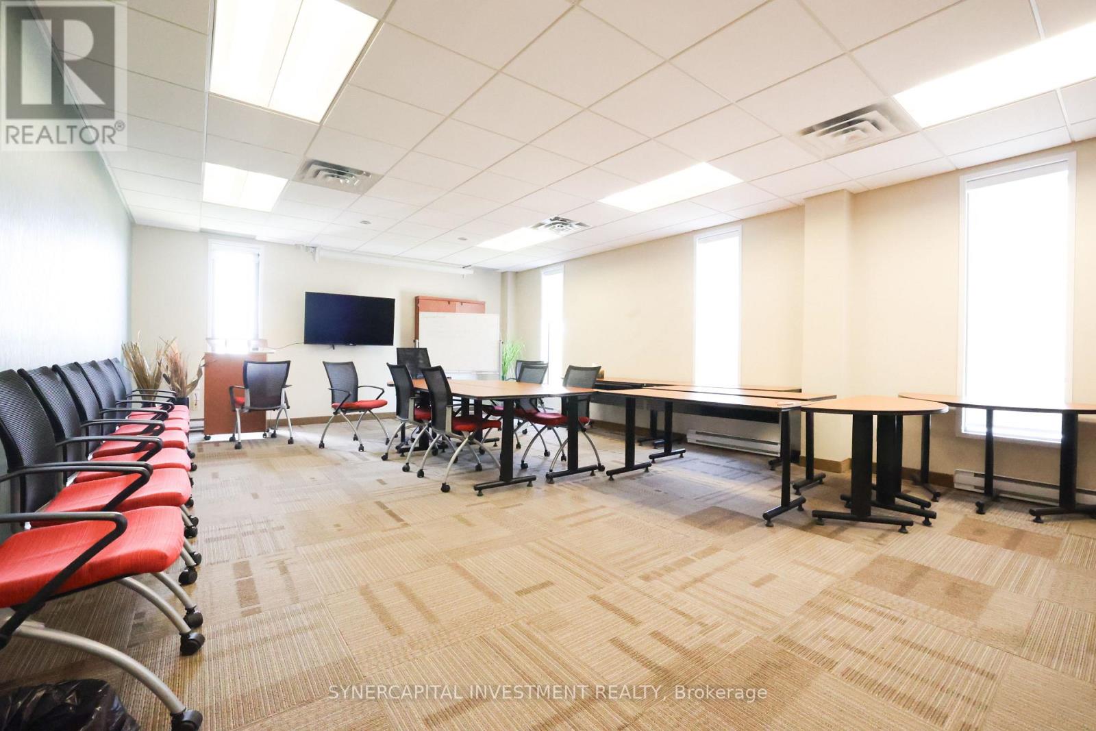 2 Bath Office for Rent in Ottawa – 502 FURNISHED – 1376 BANK STREET, Ottawa – MLS# X12796066 - Image 21