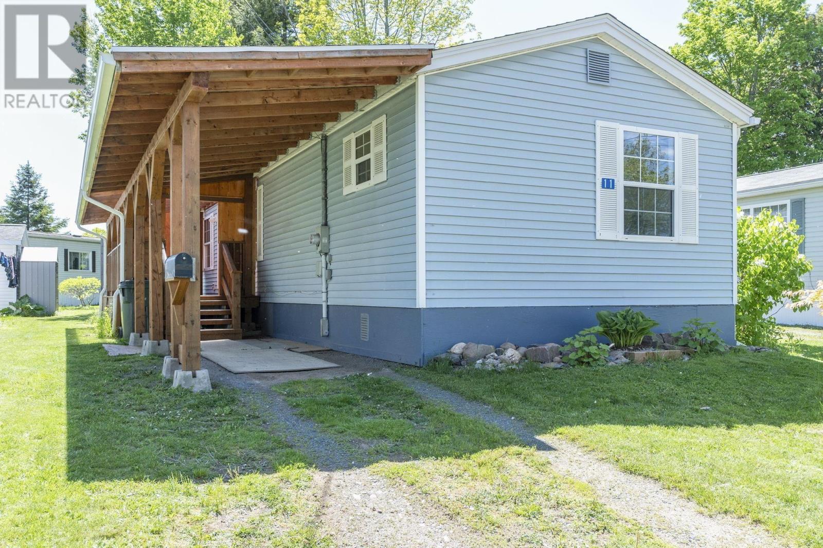 11 Olympic Avenue - 2