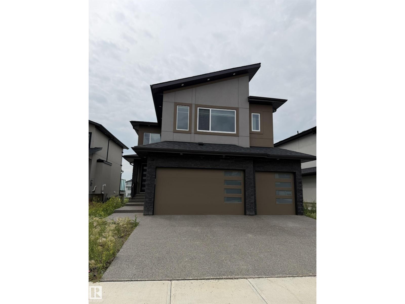 2531 63 AV NE - 1