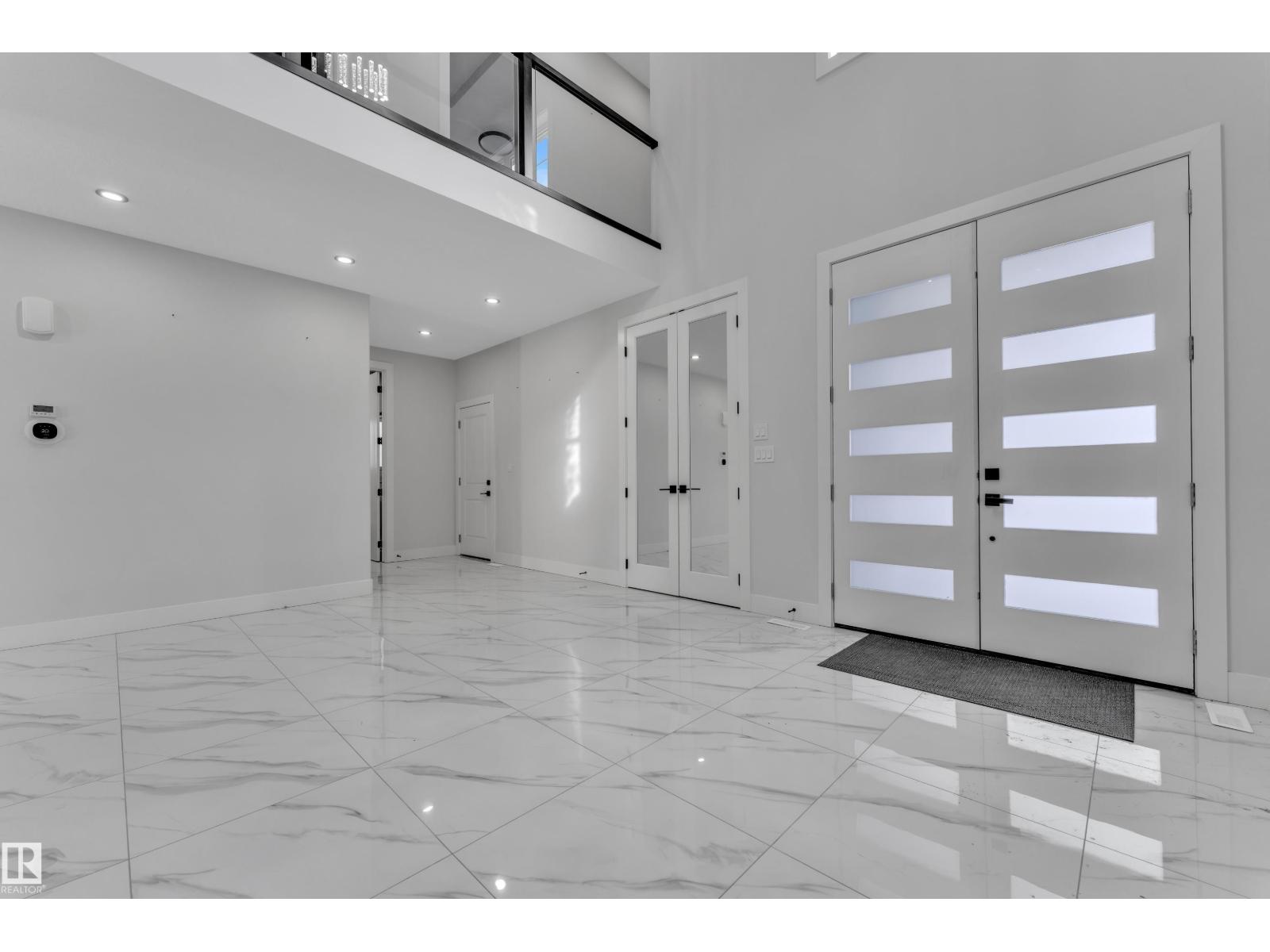 2531 63 AV NE - 7