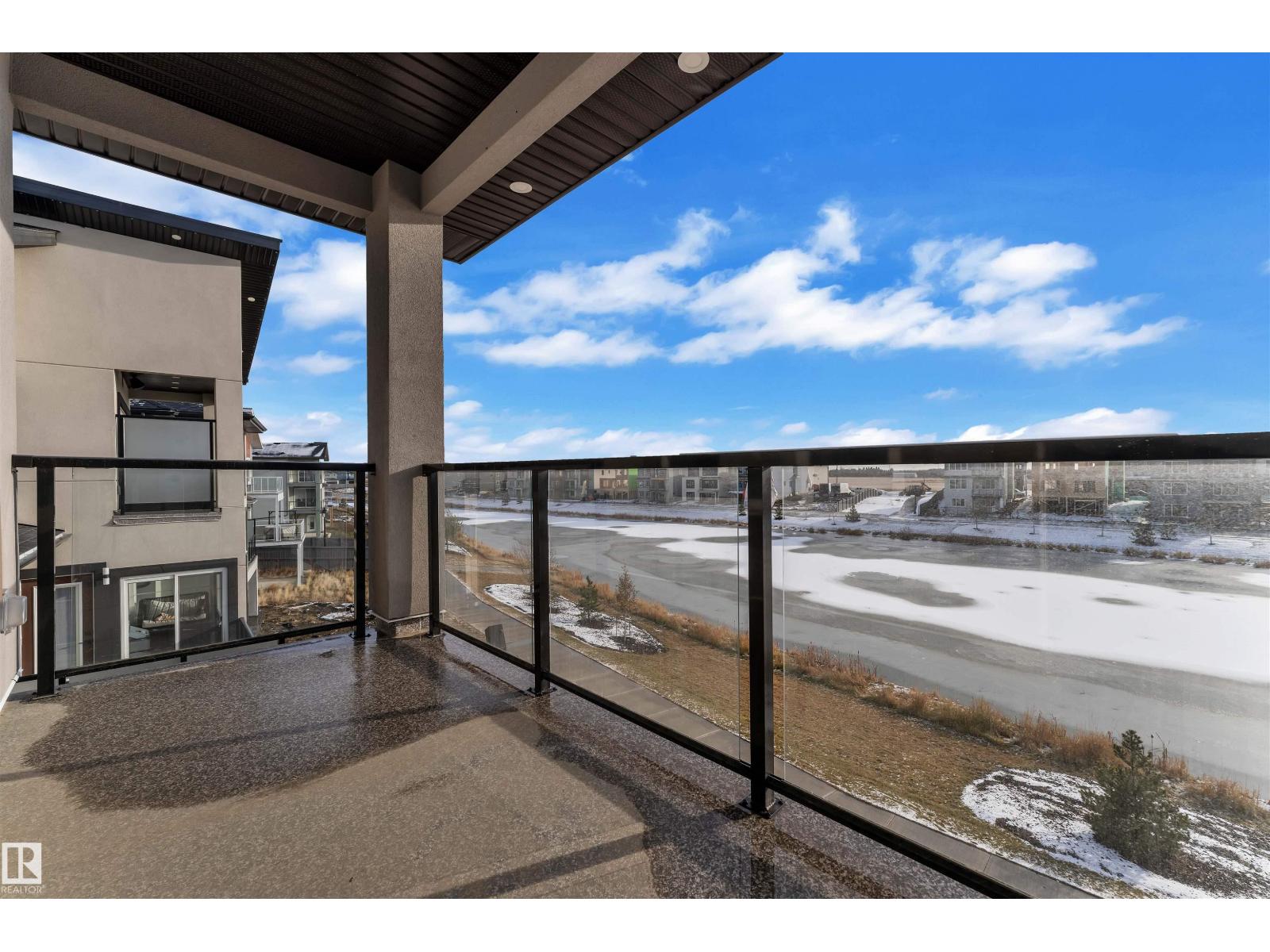 2531 63 AV NE - 30