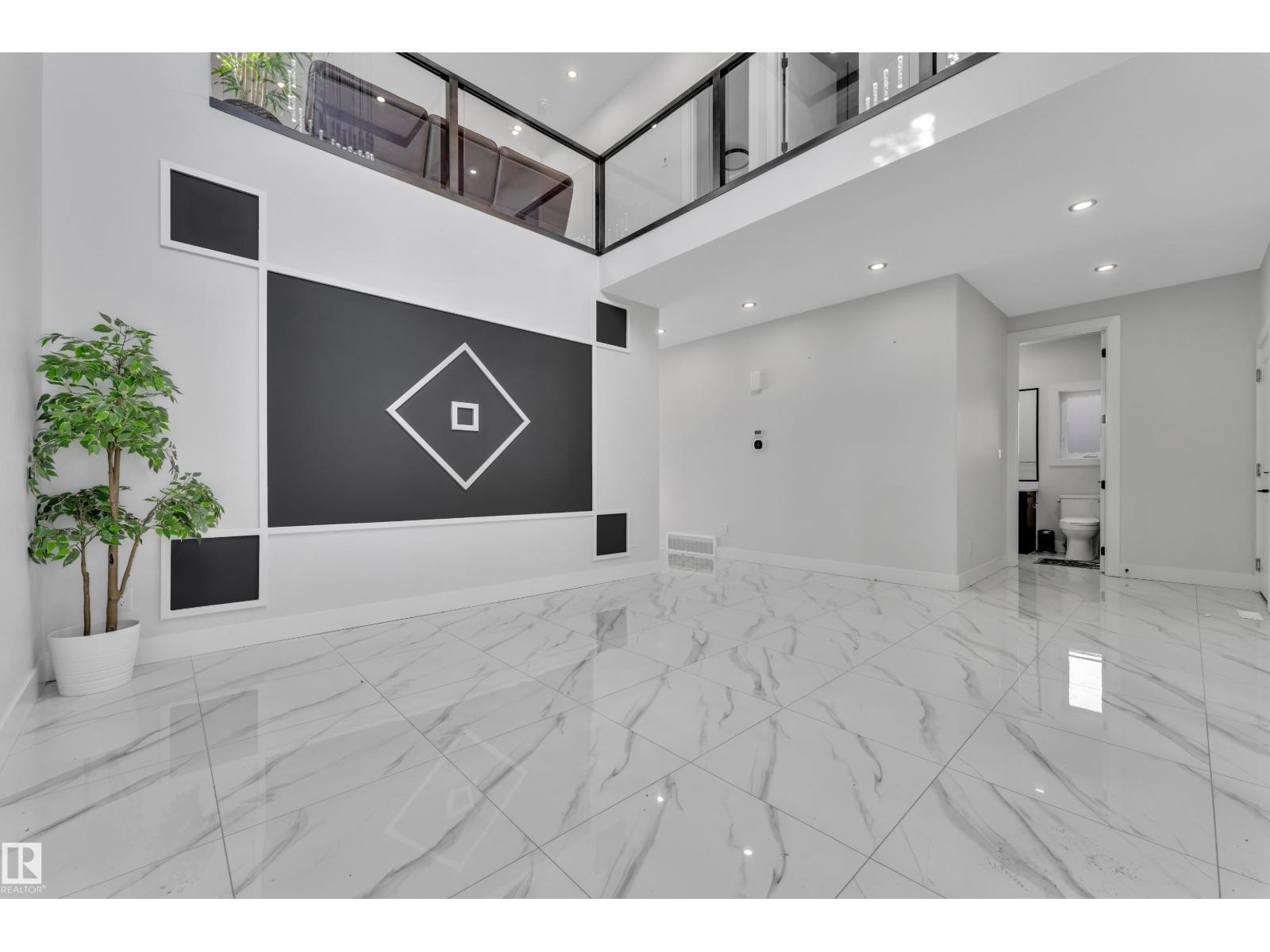 2531 63 AV NE - 6