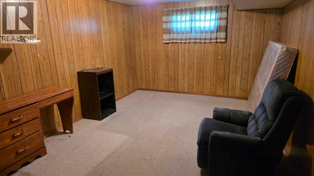 4907 10 Avenue SW - 18