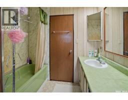 771 Joseph Crescent, Cochin, SK S0M1L0 Photo 16