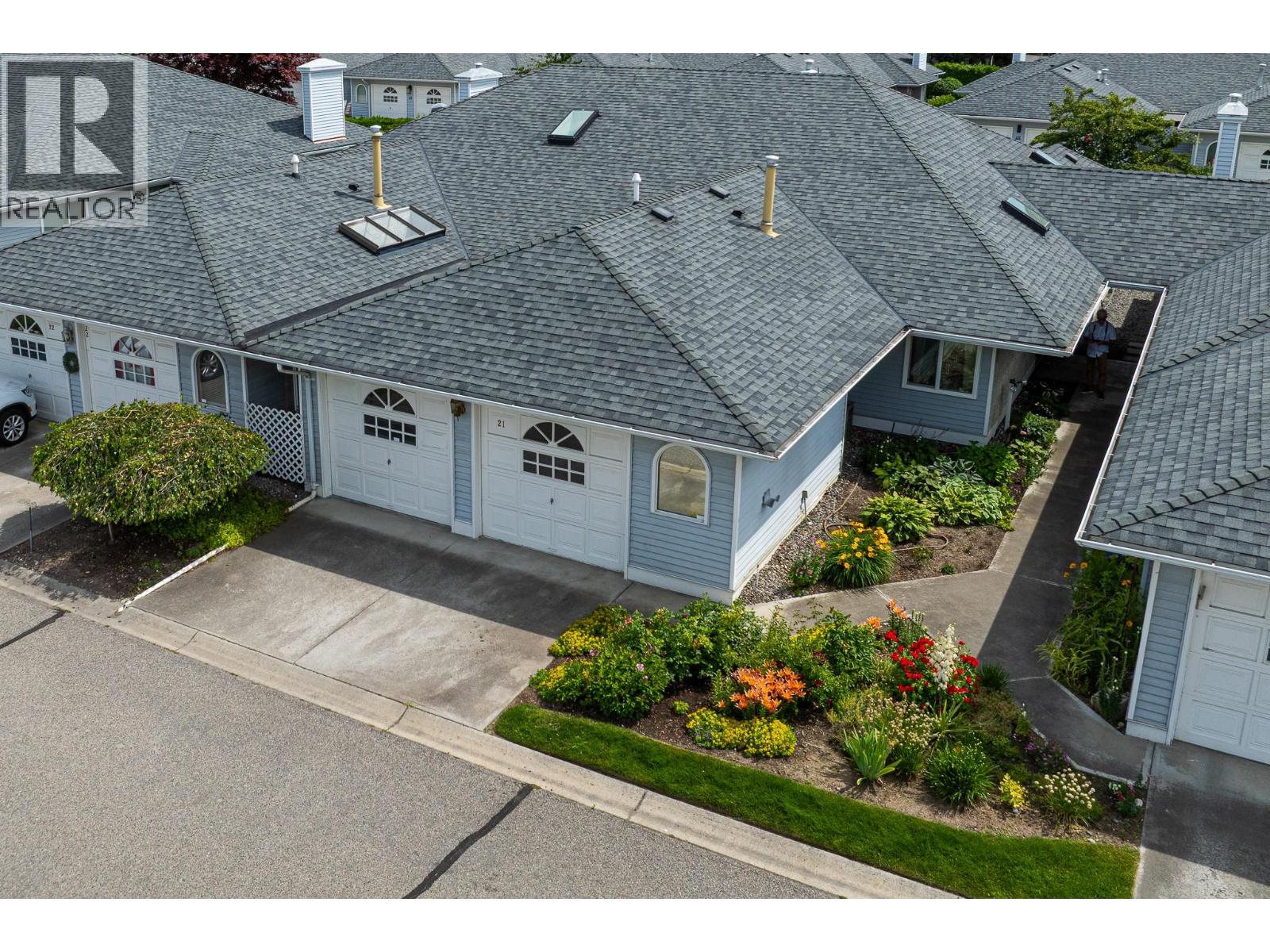 #21 3370 Casorso Road - 28