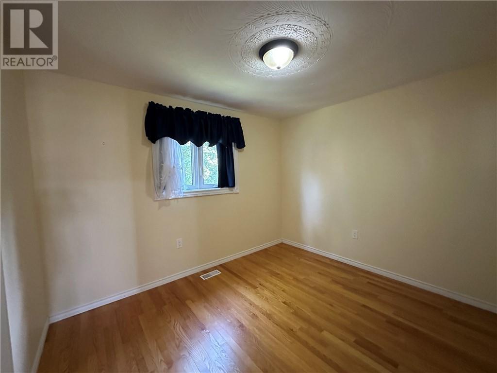 1067 St Anthony Street W - Image 16