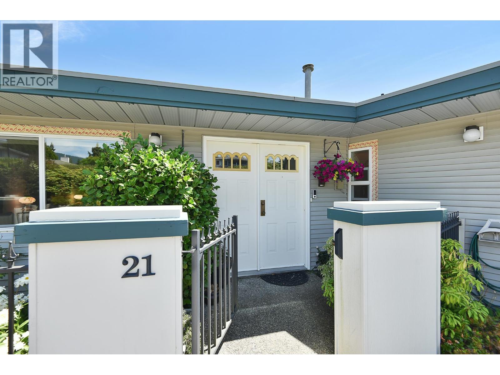 21 544 EAGLECREST DRIVE — photo 3