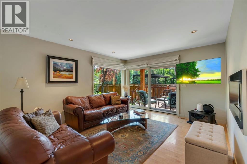 521 30 Avenue SW - Image 17