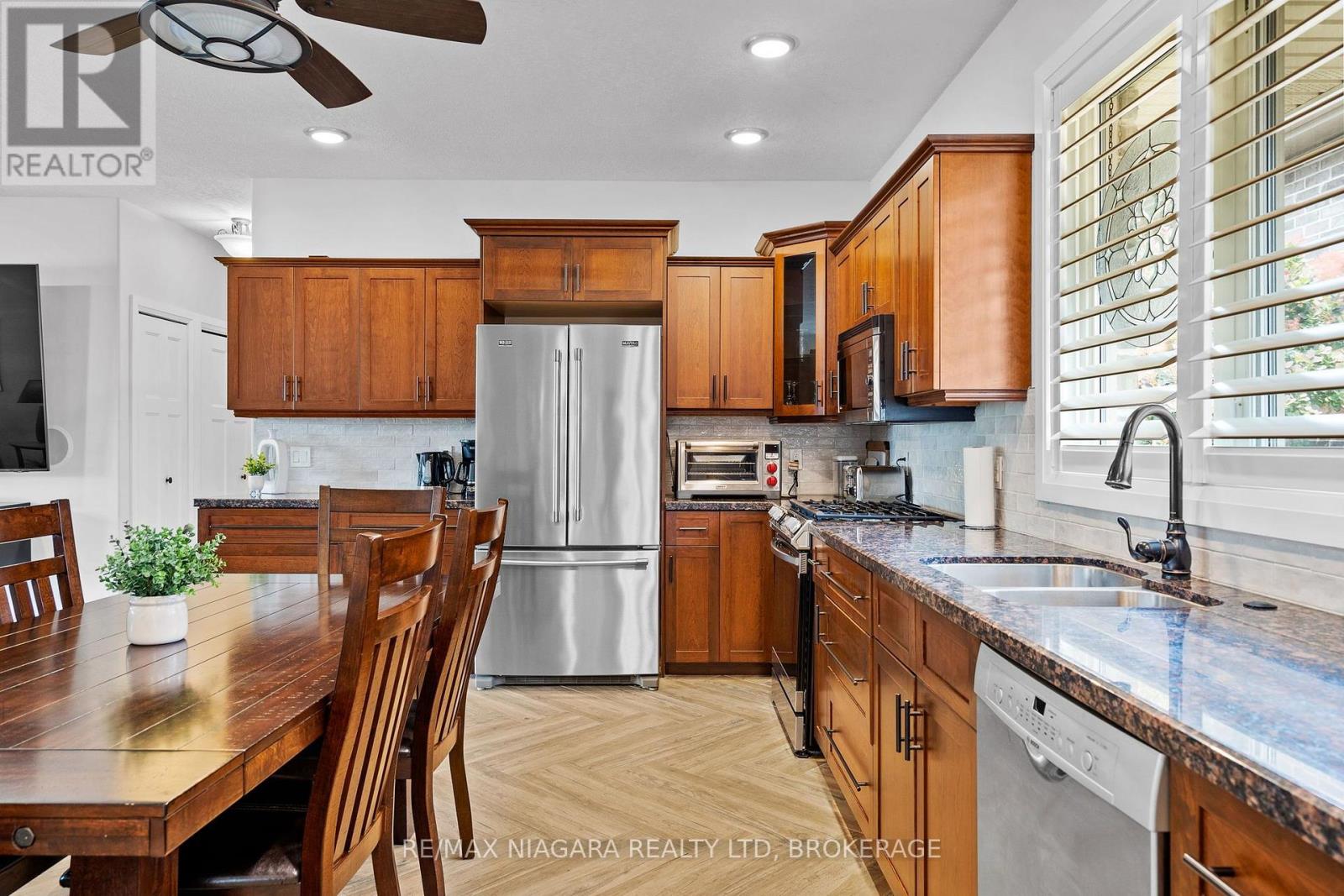 611 SUGARLOAF STREET - 14