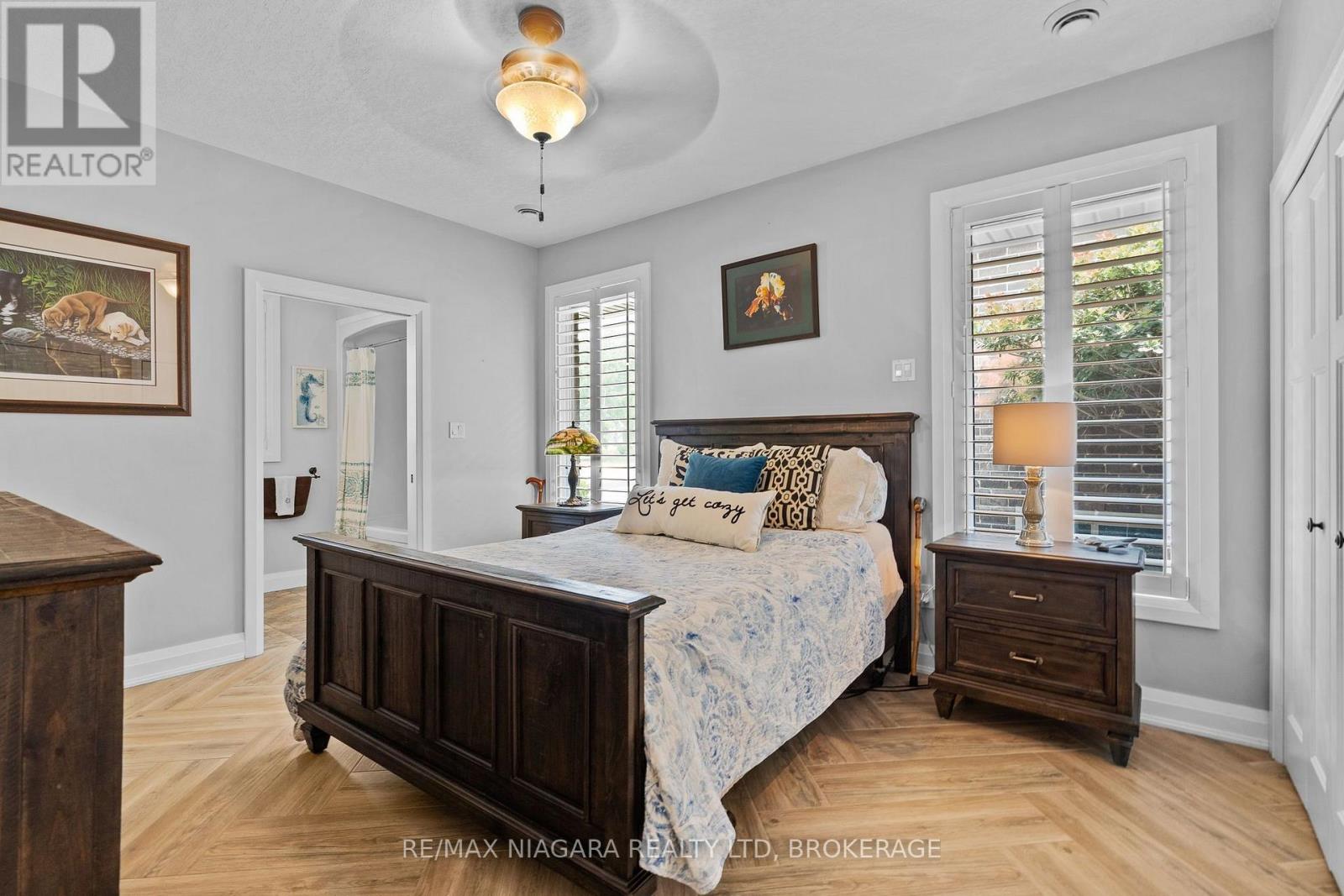 611 SUGARLOAF STREET - 18