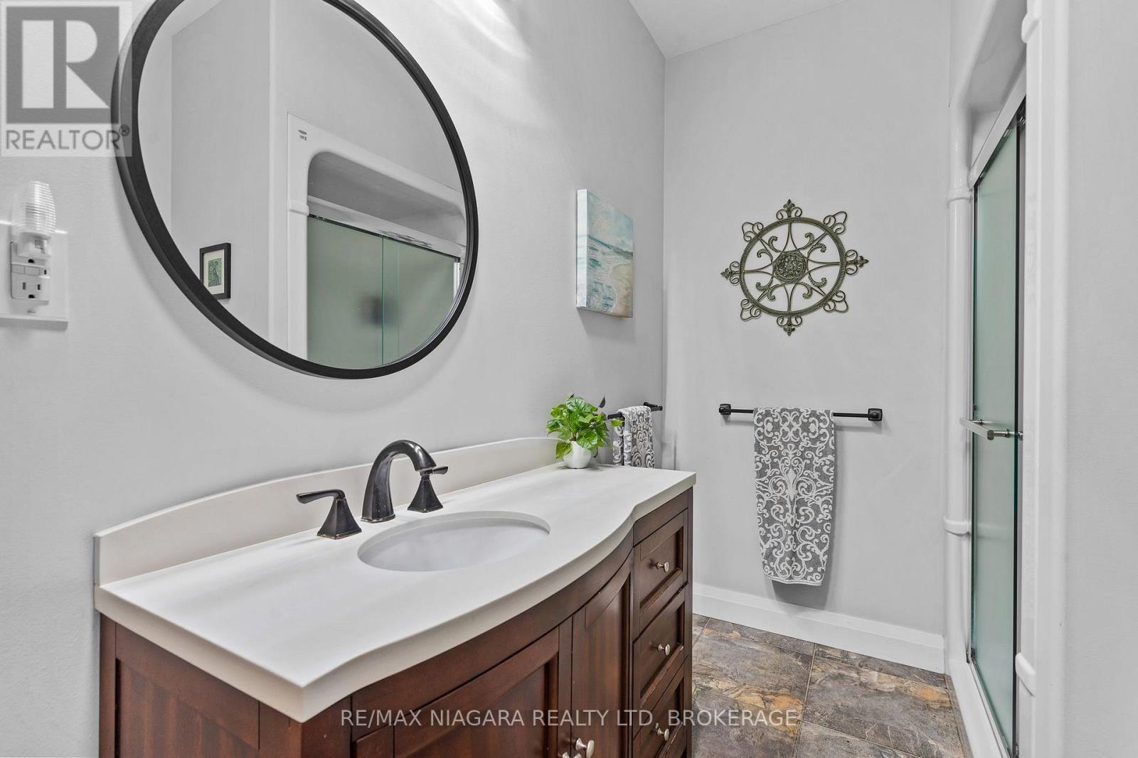 611 SUGARLOAF STREET - 24