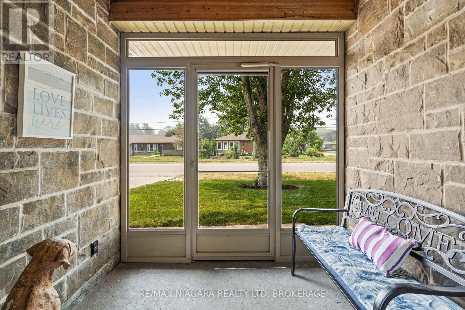 611 SUGARLOAF STREET - 4