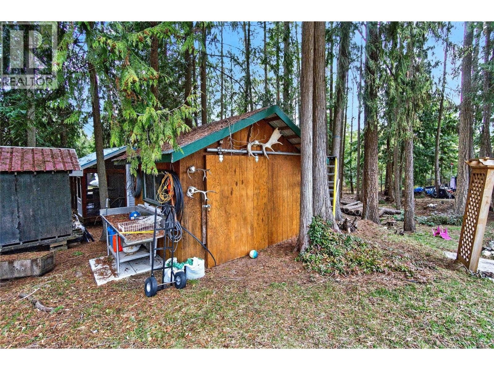 19 West Poirier Road - 49