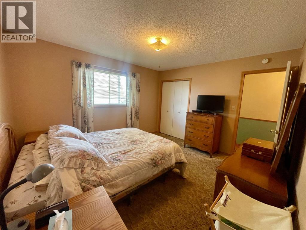 5909 11 Avenue - 20