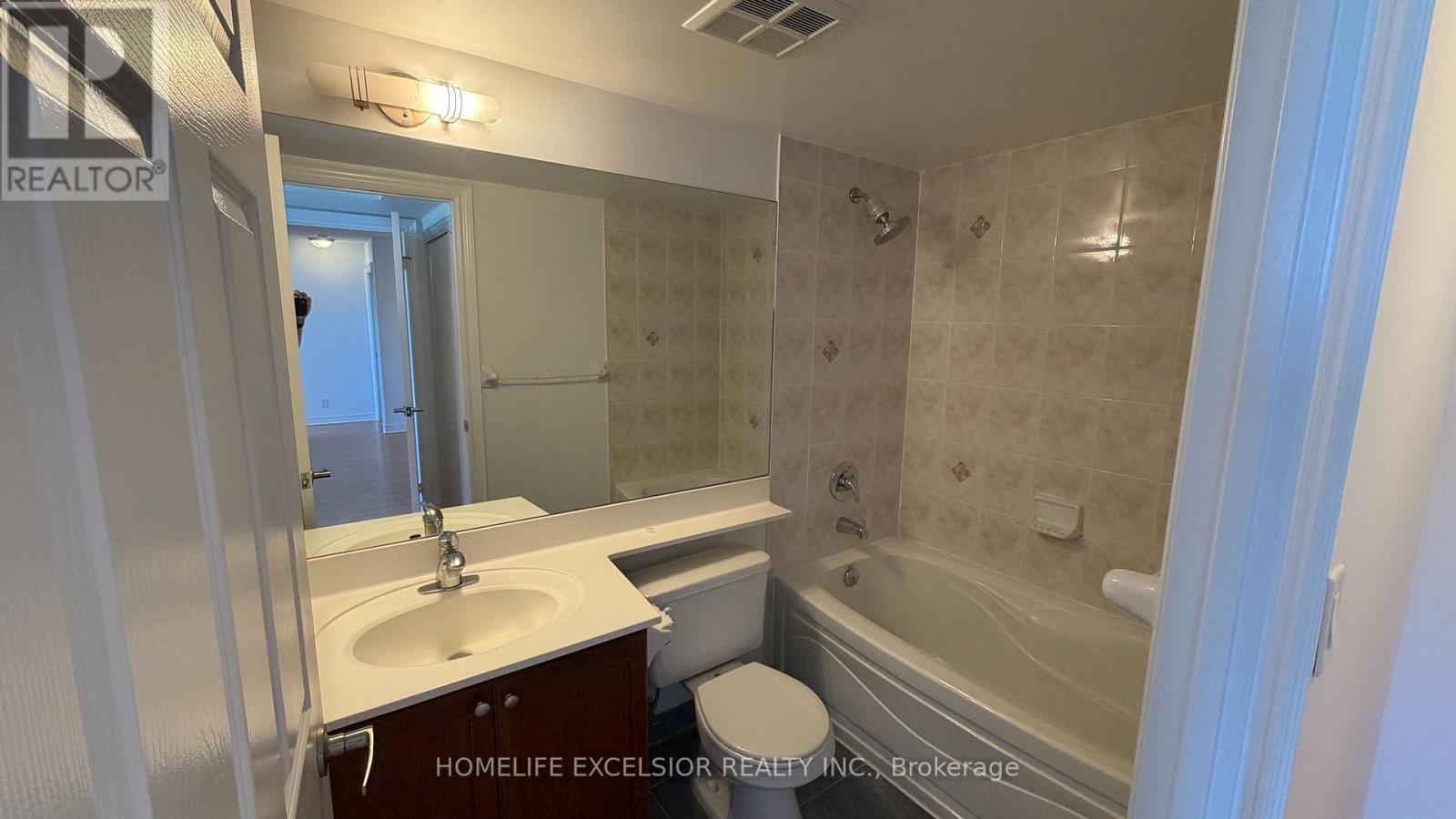 #825 33 COX BOULEVARD - Image 18