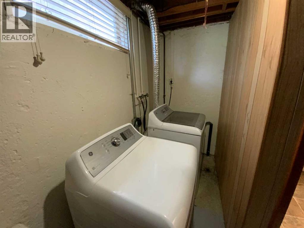 521 4 Street SE - 20