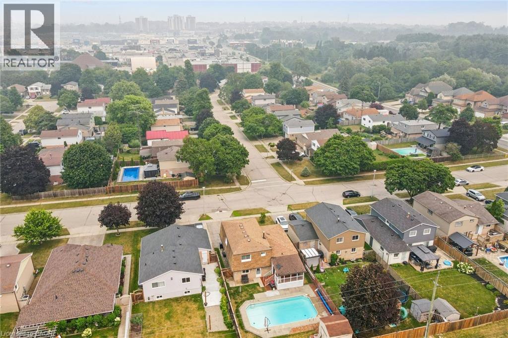 1824 EARLWOOD Drive - 38