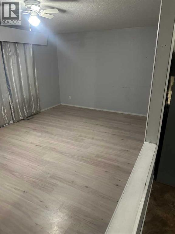 4805 55 Avenue - 9