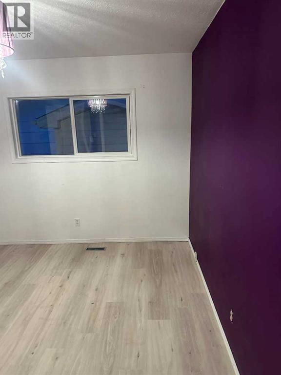 4805 55 Avenue - 22