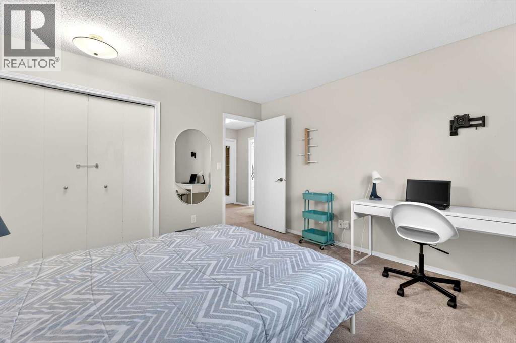 115 Woodpark Terrace SW - 38