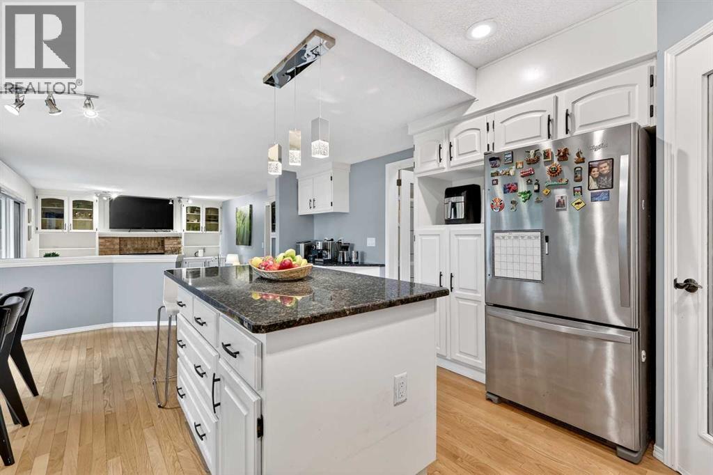 115 Woodpark Terrace SW - 18