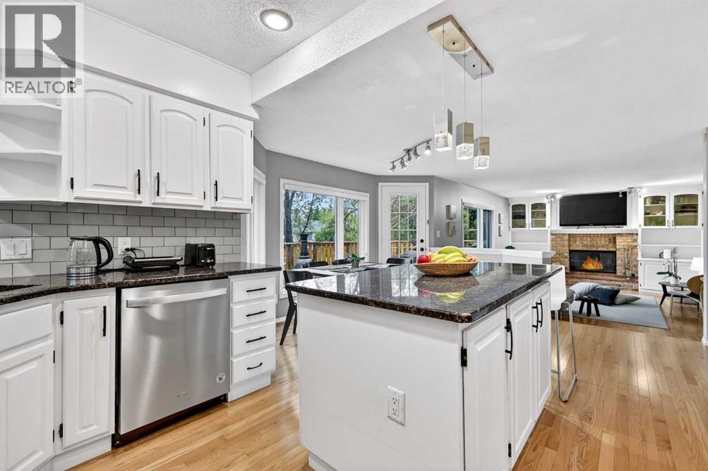115 Woodpark Terrace SW - 17