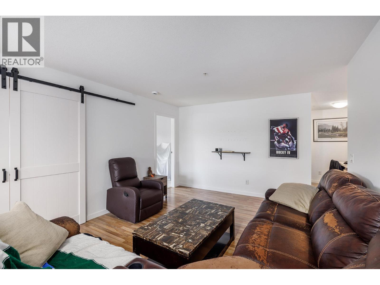 #314 547 Yates Road - 5