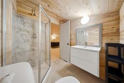 20079 Camp Neustadt Road E, Gimli Rm, MB R0C0C0 Photo 19