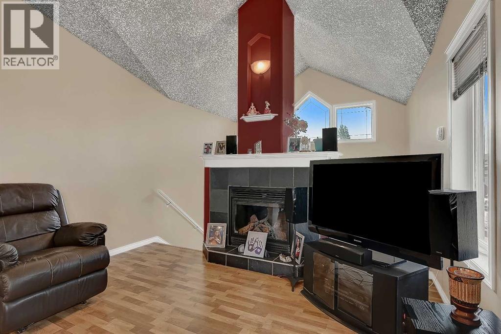 10230 71 Avenue, - 11
