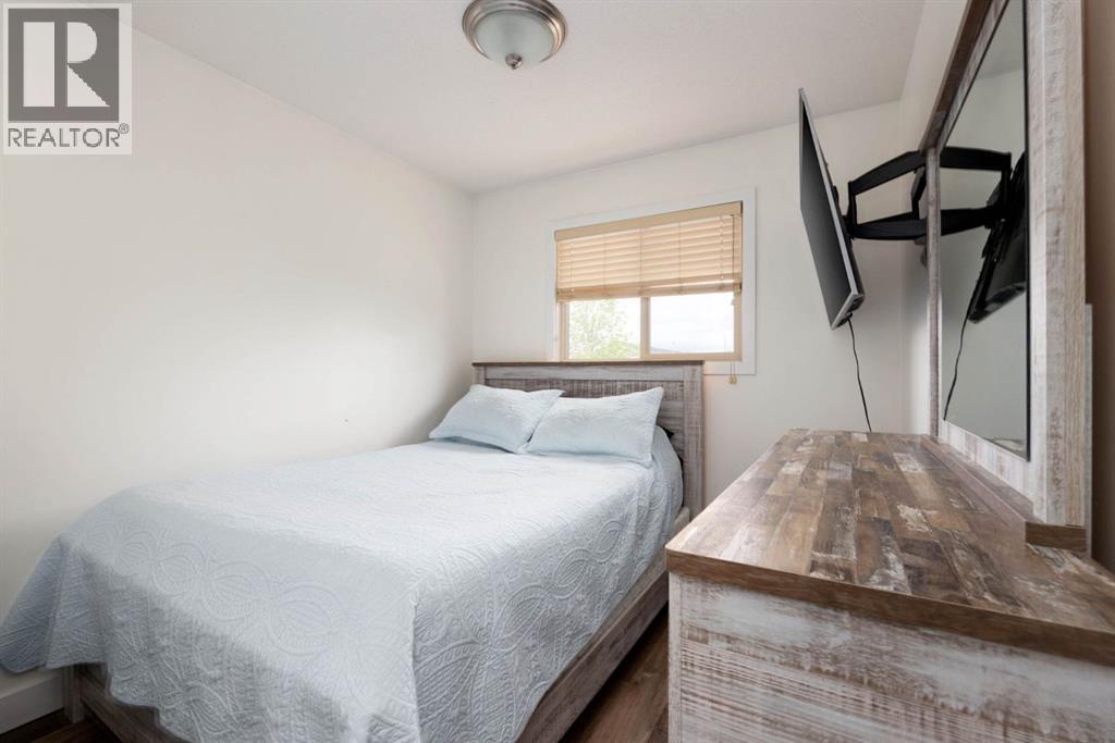 128 Hawthorn Way - 15
