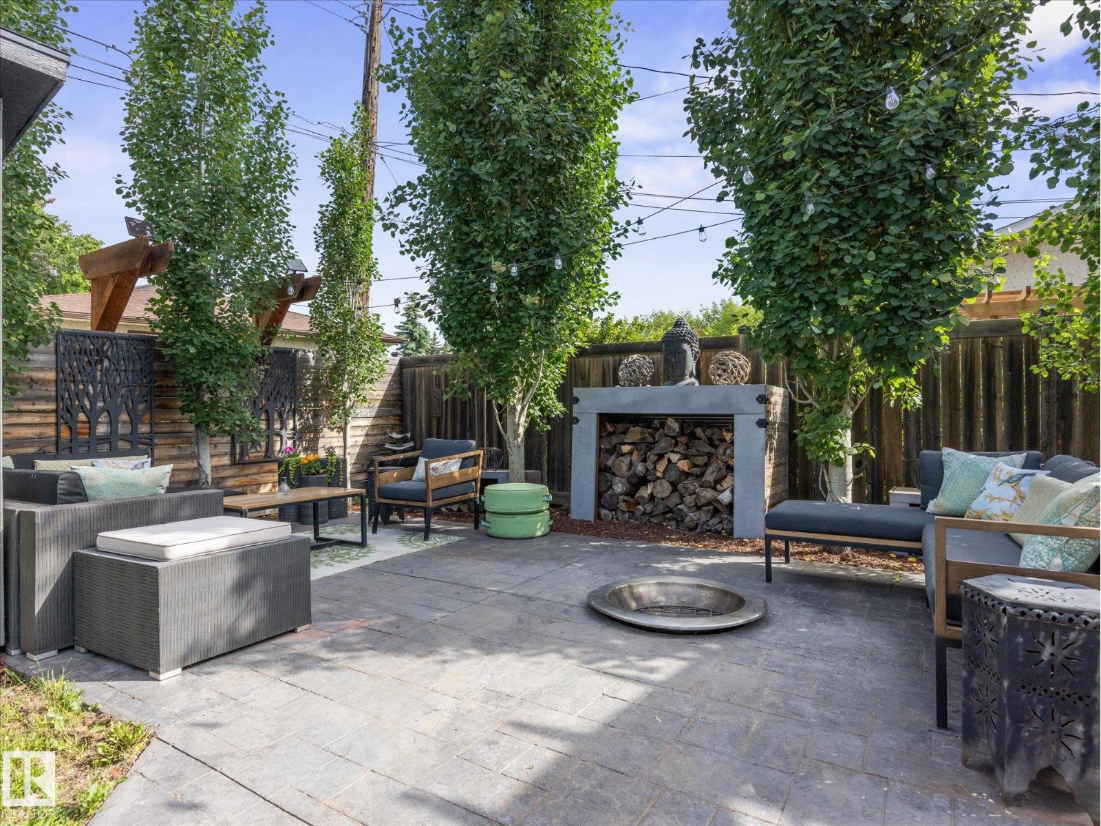 8822 161 ST NW - 38