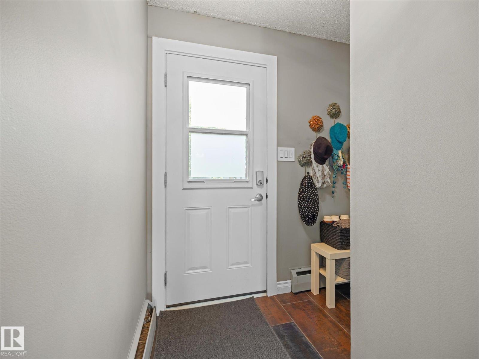 8822 161 ST NW - 33