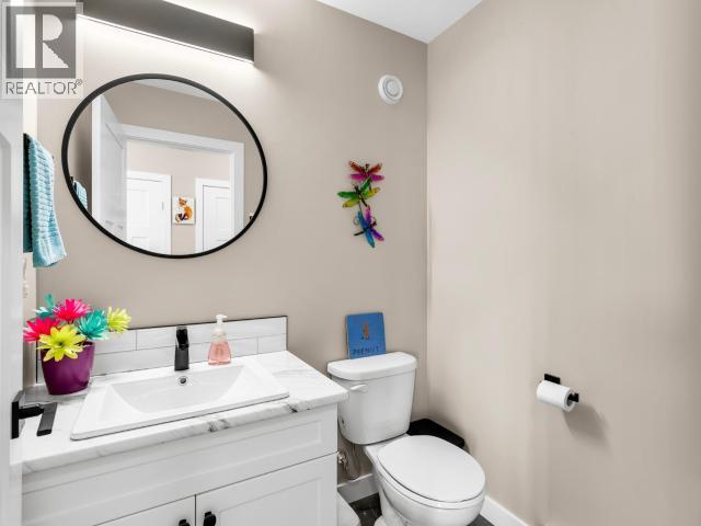 62 MASCOT STREET - 16