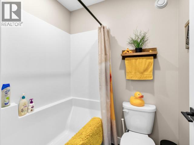 62 MASCOT STREET - 27