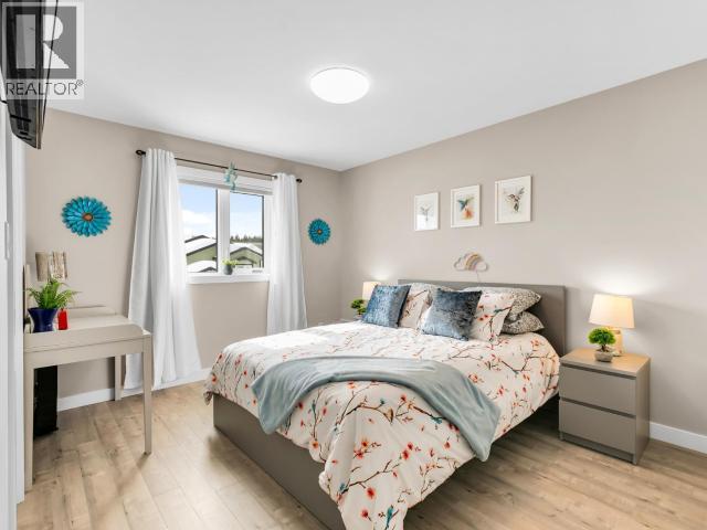 62 MASCOT STREET - 28