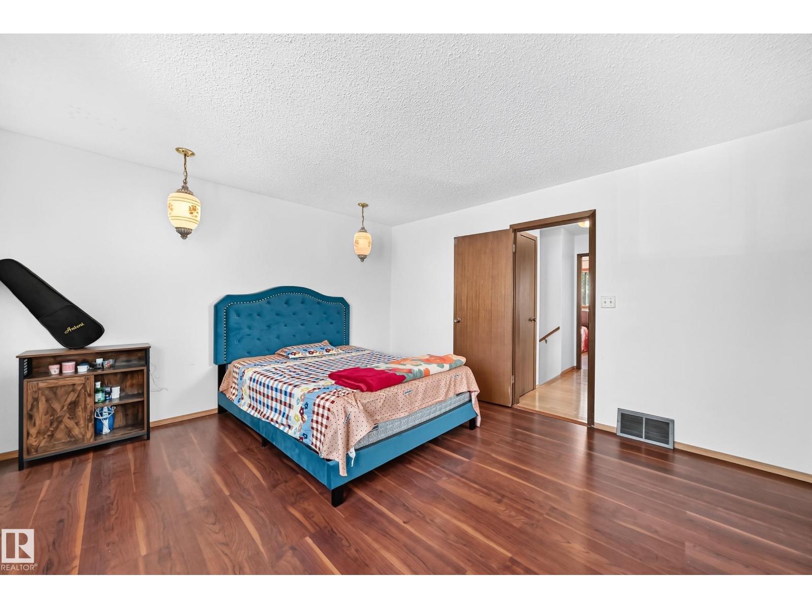 1928 68 ST NW - 30