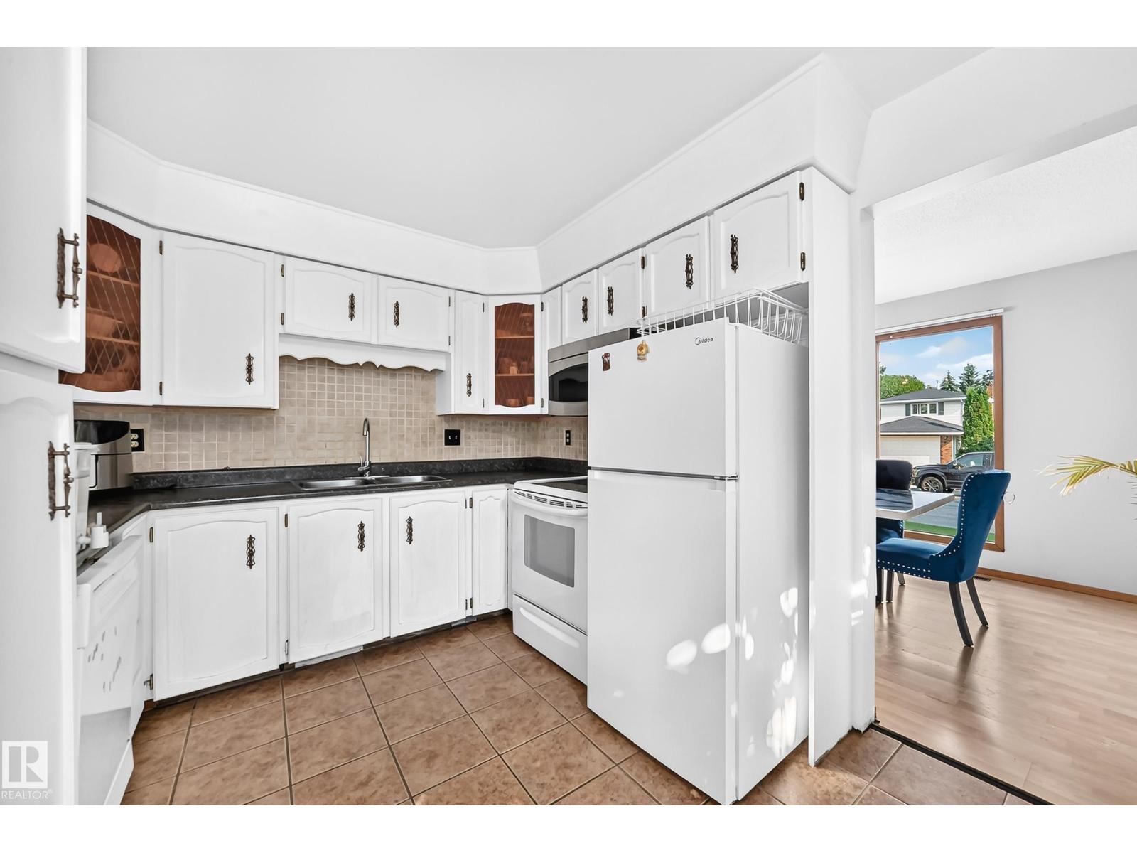 1928 68 ST NW - 26