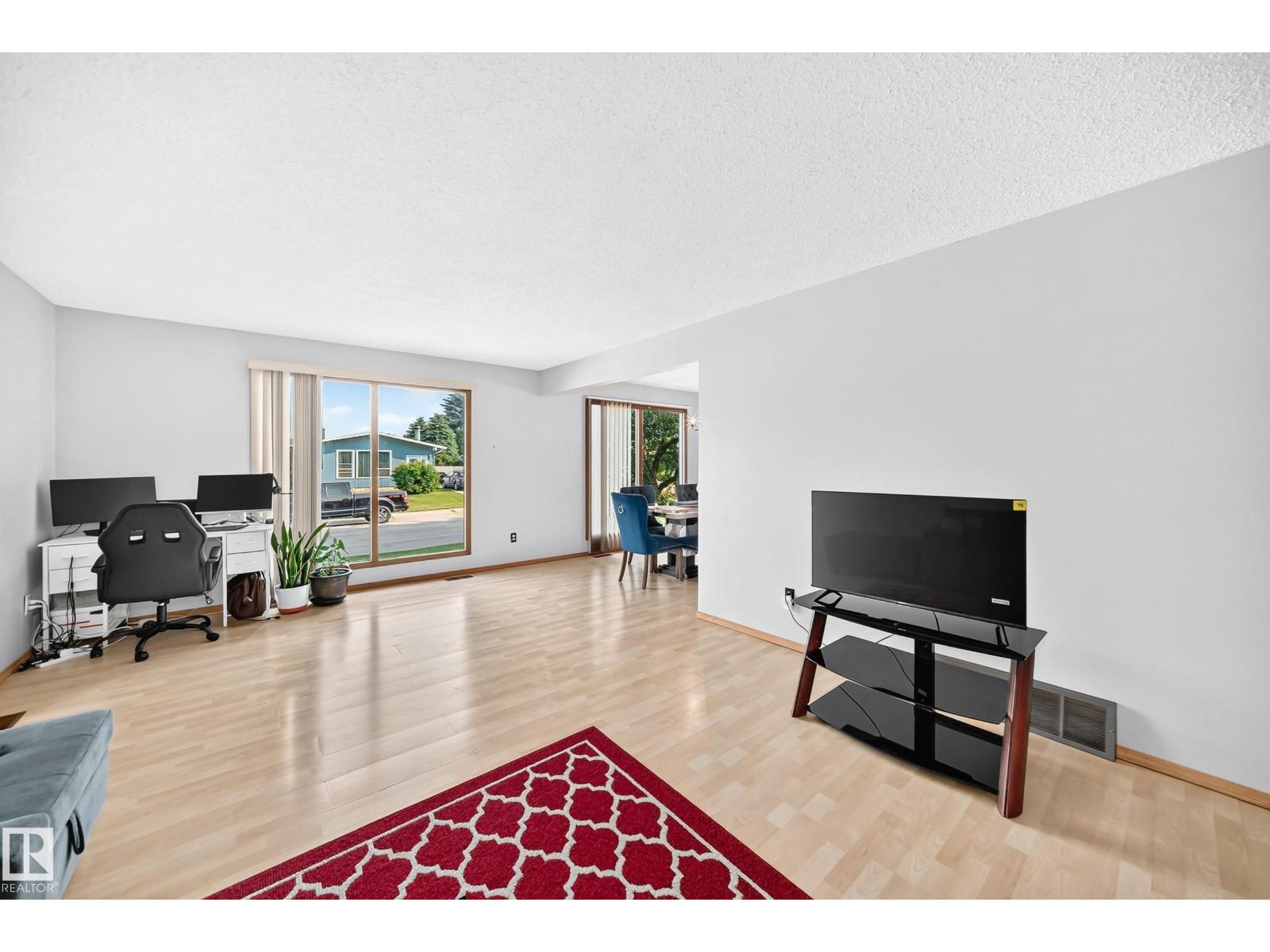 1928 68 ST NW - 19