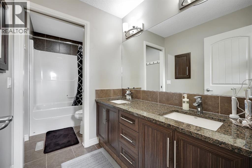 25 Redstone Path NE - 18